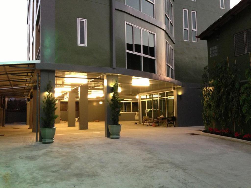 The State Apartment Μπανγκόκ Δωμάτιο φωτογραφία